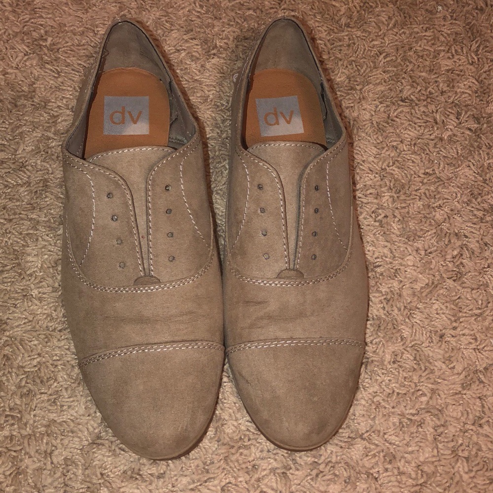 Flat tan shoes